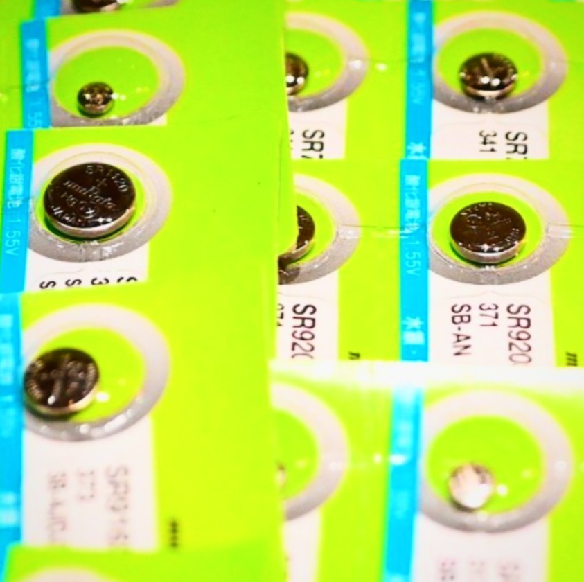 腕時計の電池交換はどこでする？代々木周辺でお探しならコントワーヌにお任せください♪