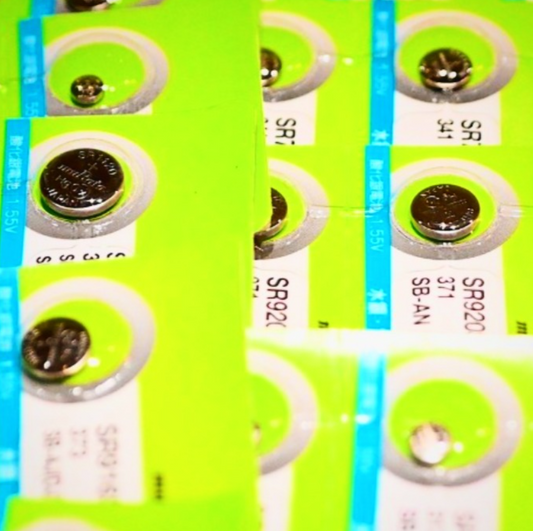 腕時計の電池交換はどこでする？代々木周辺でお探しならコントワーヌにお任せください♪