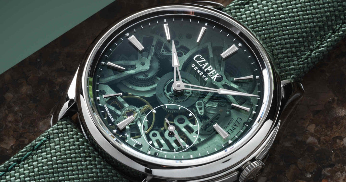 緑色文字盤の機械式腕時計、スケルトンデザイン、CZAPEK GENEVE製、高級時計