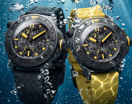 アクアディープ 300m防水 ダイバーズウォッチ 黒と黄色のストラップ 水中撮影