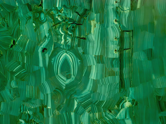 地球の記憶を腕に宿す - 天然石を使った時計の歴史