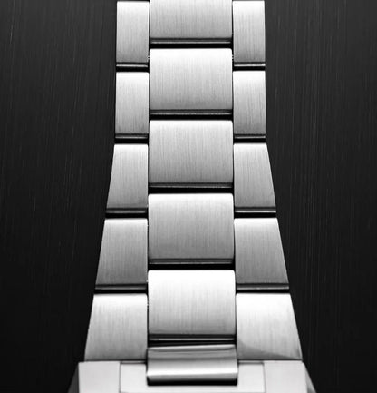 68000A77