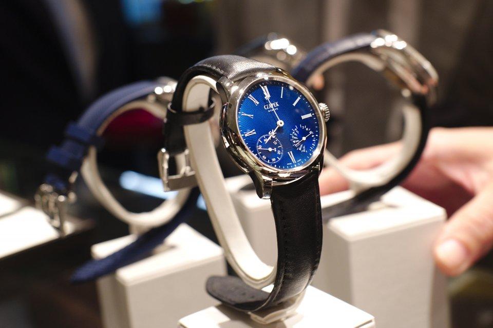 CZAPEK QUAI DES BERGUES SAPPHIRE Blue L - Contévanou